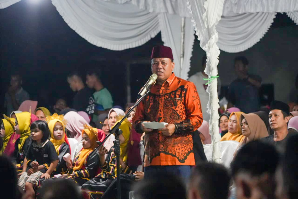 Dari Lapangan Hijau, Bupati Kuansing Ajak Pemuda Pangean Jauhi Narkoba dan Maksiat