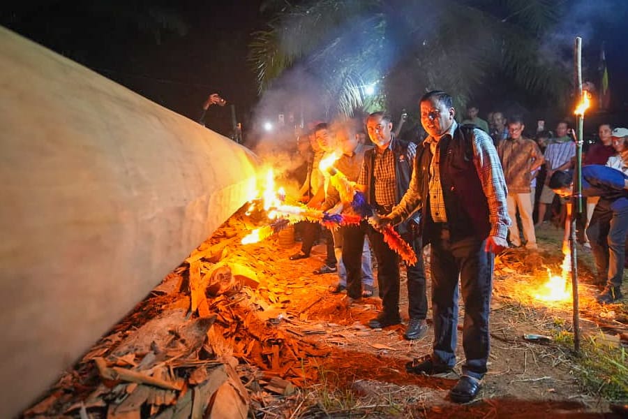 Melayur Jalur Jitu Kuantan, Bupati Kuansing Tegaskan Komitmen Lestarikan Budaya Pacu Jalur