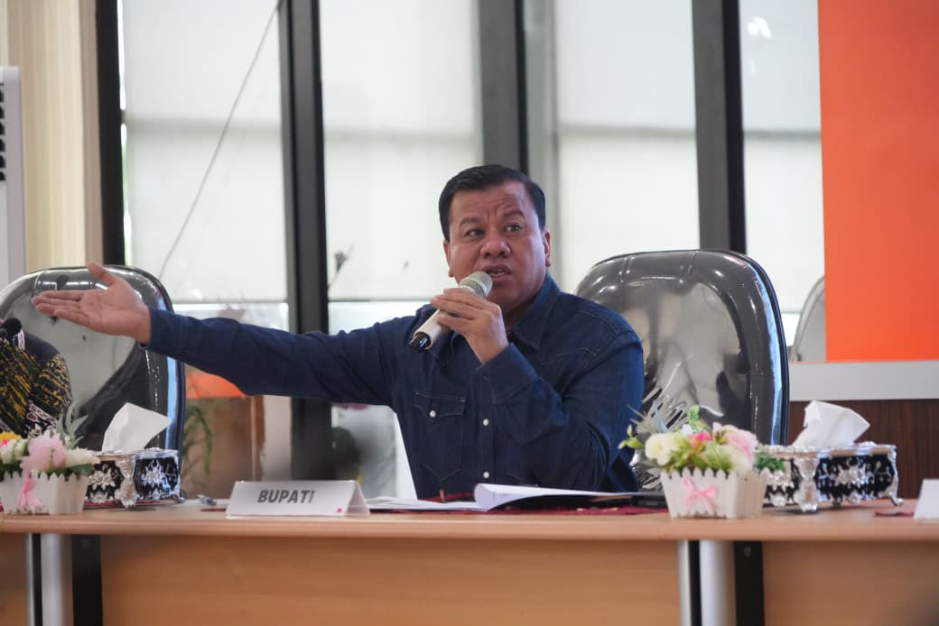 Bupati Suhardiman Tekankan Reformasi Kinerja dan Penguatan PAD dari Desa