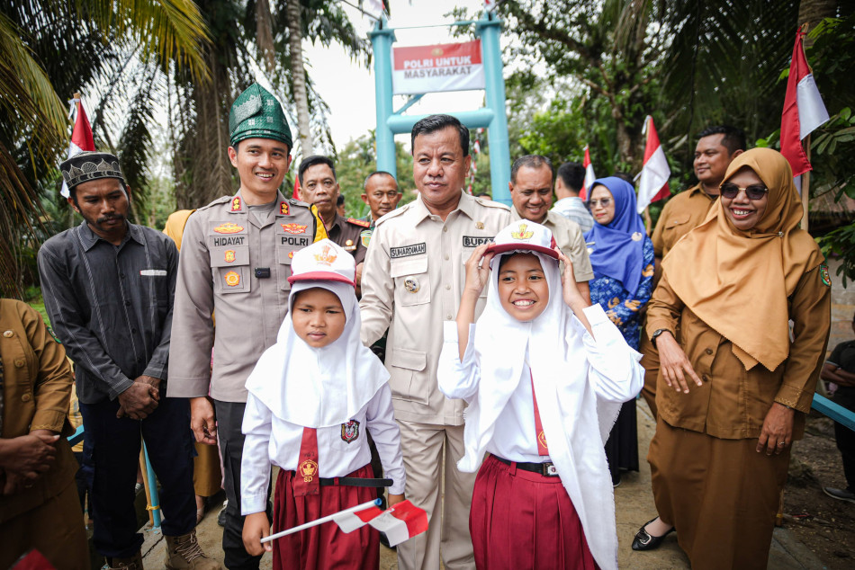 Putus Isolasi, Jembatan Merah Putih Presisi Buka Urat Nadi Ekonomi Muara Petai