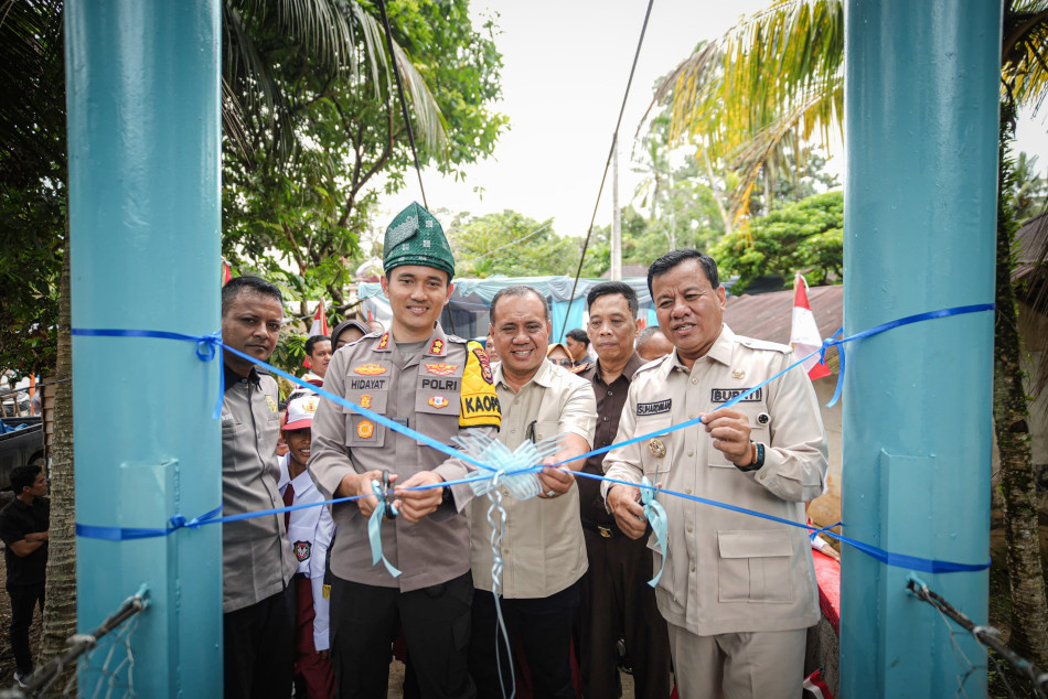 Polri Bangun Jembatan, Ekonomi Desa Di Riau  Mulai Bergerak