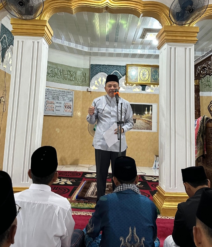 Bupati Kuansing Gaungkan Ukhuwah dan Semangat Pembangunan di Sholat Id KHS