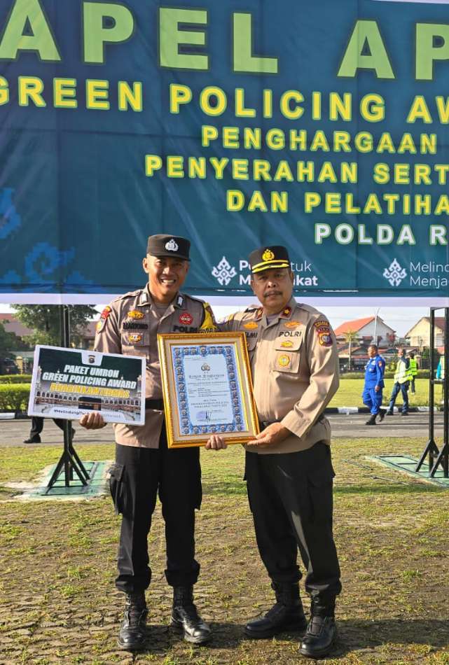 Tak Disangka, Aksi Sederhana Bripka Mariono Bikin Kapolda Riau Terharu dan Beri Hadiah Umroh!