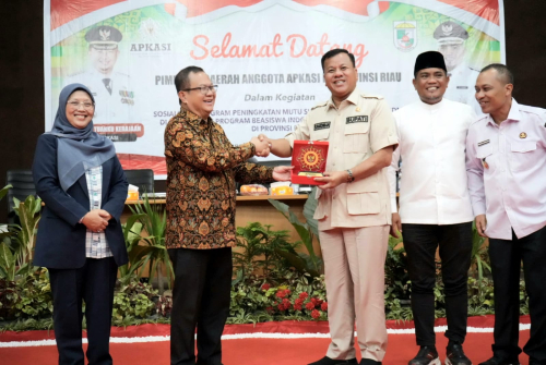 Serius Meningkatkan Kualitas SDM Kuansing, Bupati Suhardiman Bersama Apkasi Kembali Lakukan MoU Pendidikan Ke Luar Negeri