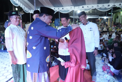 Ribuan Warga Sambut Kedatangan Bupati Di Acara Marsawa Bersalawat, Bupati Suhardiman Puji Kekompakan Masyarakat