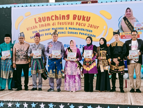 Launching Buku 