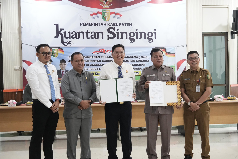 Peningkatan Kinerja ASN, Bupati Kuansing Lakukan MoU Bersama Kejari Kuansing