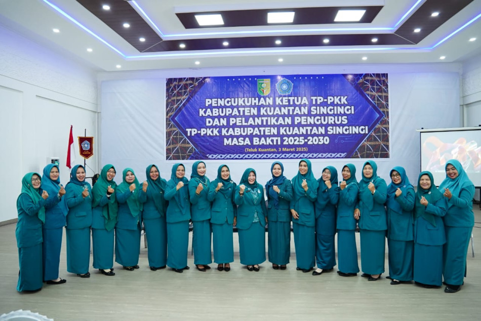 Kembali Dikukuhkan, Hj Yulia Herma Berkomitmen Dapat Kembali Berkontribusi Dengan Pemkab