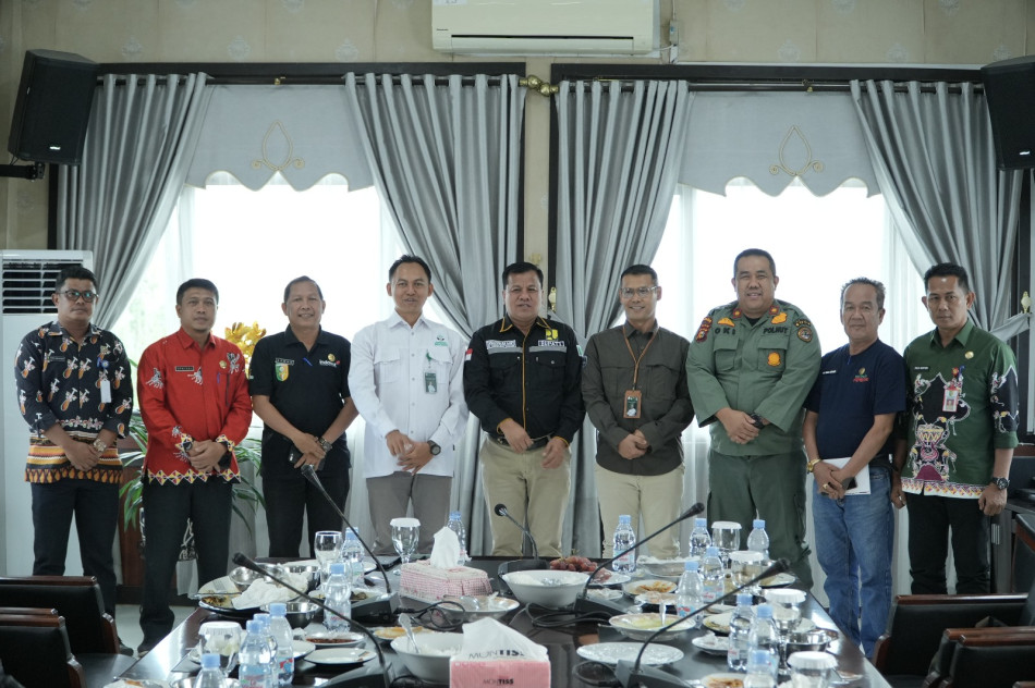 Langkah Konkrit Bupati: Dukung Penuh Upaya Selamatkan Hutan Riau Demi Masa Depan Bumi Kuansing