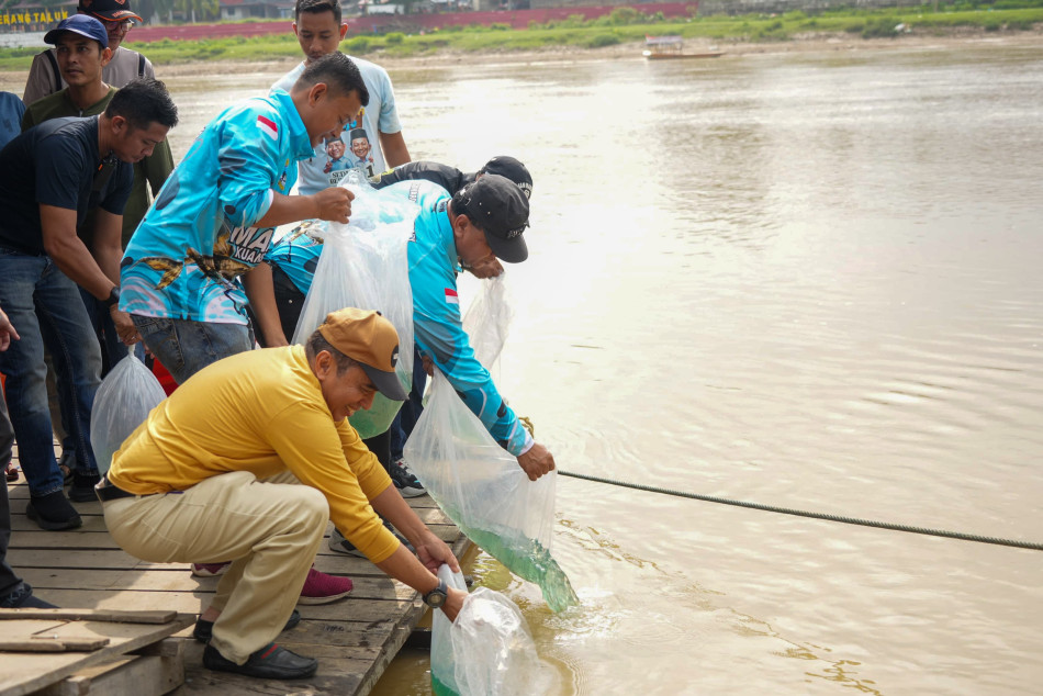 Bupati Kuansing Ajak Jaga Ekosistem Sungai Lewat Ajang Lomba Mancing Mania Kuansing