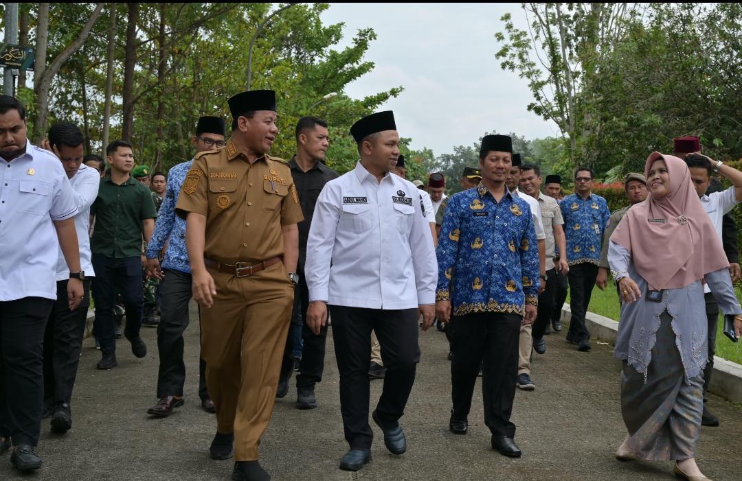 Gubernur Riau Kunjungan Kerja, Wahid
