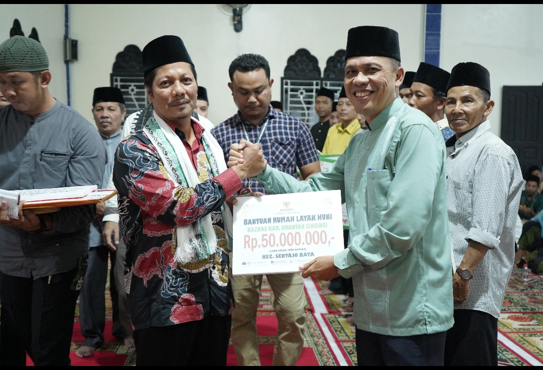 Safari Ramadhan, Pemkab Kuansing Guyur Mesjid Dan Musholla Sentajo Raya Bantuan