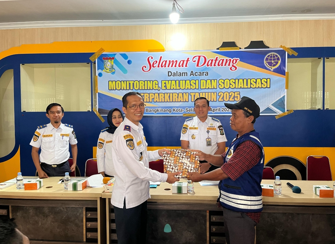 Dinas Perhubungan Kabupaten Kampar menggelar Acara monitoring Evaluasi dan  Sosialisasi Perparkiran Tahun 2025
